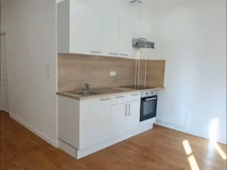 location appartement 4 pièces 61 m² à royat (63130)  770 €