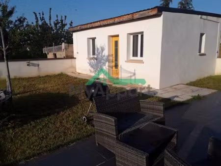 location meublée appartement 1 pièce 35 m² à barbey (77130)  750 €