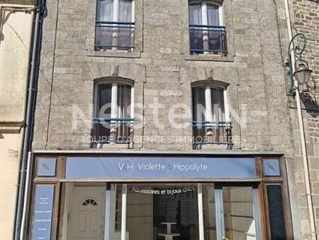 location bureaux et commerces à questembert (56230) : à louer / 35m² questembert