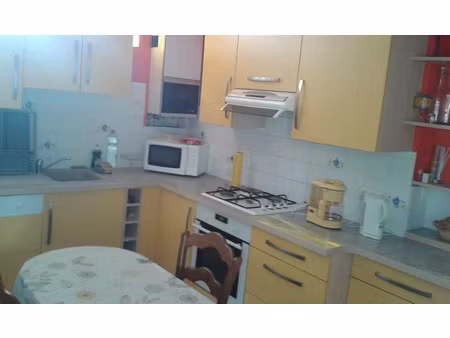 location meublée appartement 3 pièces 60 m² à ablon-sur-seine (94480)  800 €