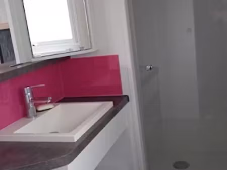location meublée maison 4 pièces 48 m² à caurel (22530)  700 €