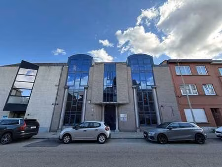espace de bureau duplex de 215m² à strombeek-bever