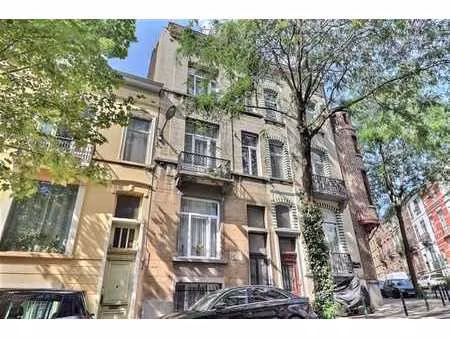 maison aménagée en 4 unités