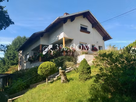 maison avec grand terrain et dépendances