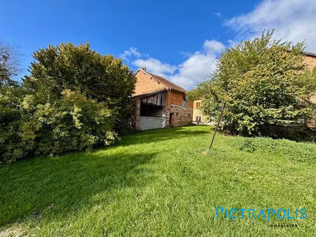 ancienne ferme avec terrain