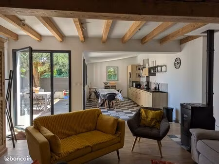 maison à louer à l'année arzon