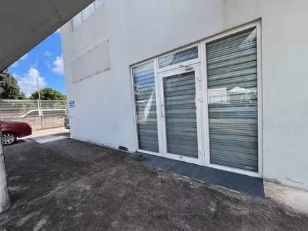 local commercial à louer