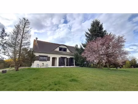 ravissante maison traditionnelle sur sous-sol total