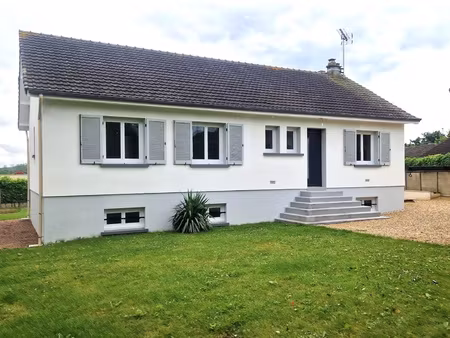 belle maison traditionnelle sur sous-sol total  proche des c