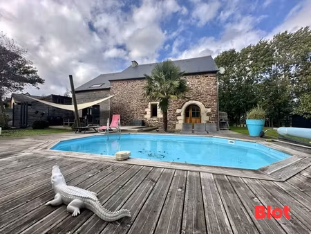 à vendre chez blot immobilier: charmante maison rénovée du xviie siècle à saint-malon-sur-
