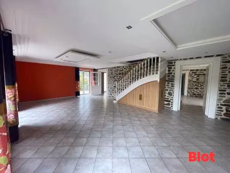 vente longère et corps de ferme à étrelles (35370) : à vendre / 228m² étrelles