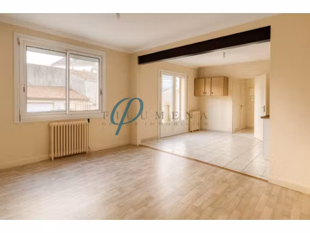 location maison à saint-pierre-montlimart (49110) : à louer / 42m² saint-pierre-montlimart