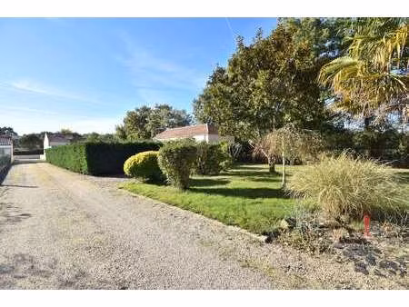 vente terrain à geneston (44140) : à vendre / geneston