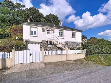 vente maison à voutré (53600) : à vendre / 84m² voutré