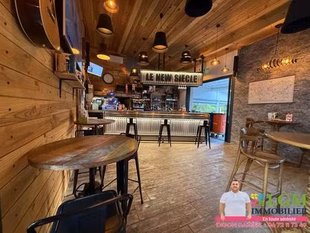 murs commerciaux + logement avec fonds de commerce - bar - restaurant