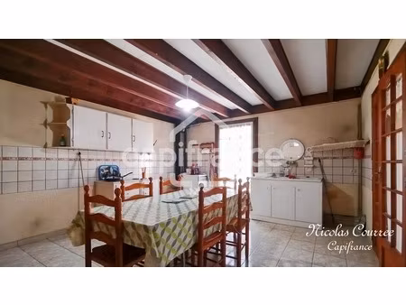 à vendre à sauzé-vaussais : lot de deux maisons mitoyennes à rénover