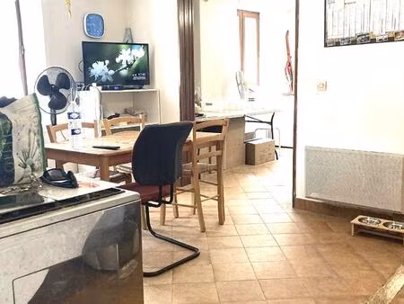 immeuble à rediviser au centre de louplande