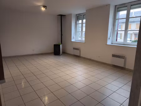 f3 avec garage à la campagne