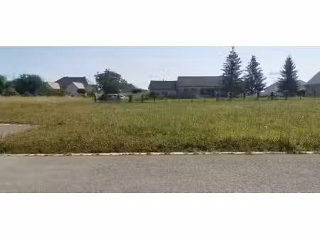 à vendre terrain constructible ( à bâtir) à bouranton 87