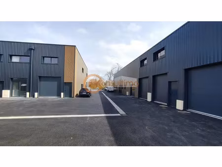 local d'activite a louer