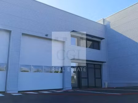 local d'activite a louer