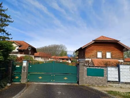 charmante maison jumelée dans une résidence sécurisée