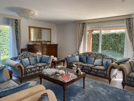 charmante maison familiale dans résidence sécurisée