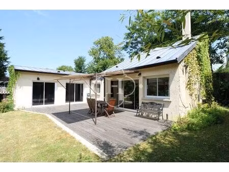 maison de luxe de 5 pièces en location à poissy  île-de-france