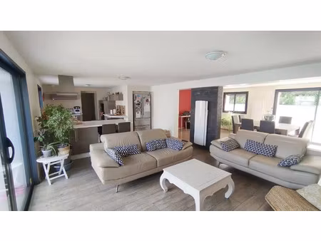 vente maison 6 pièces 147 m² à couze-et-saint-front (24150)  299 000 €