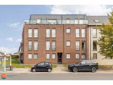appartement met 2 slpkrs in centrum putte