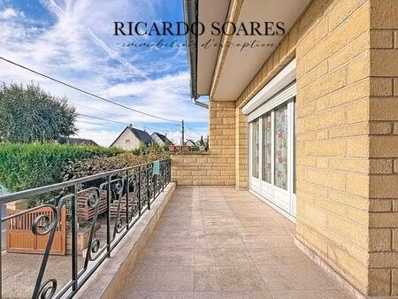 60870 rieux - maison familiale 204 m² au sol / sous-sol total 90 m² / 5 chambres + 1 burea