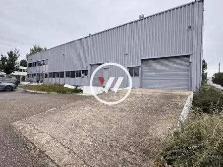 mixte activites-bureaux a vendre