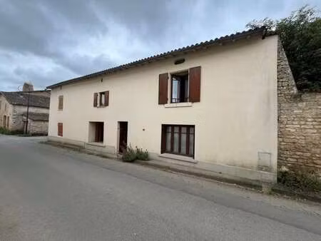 vente maison à exoudun (79800) : à vendre / 158m² exoudun