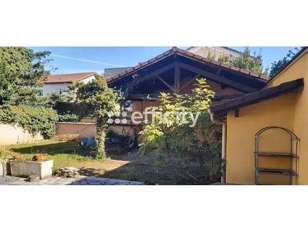 vente maison 6 pièces 134.78 m² à bron (69500)  375 000 €