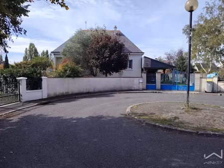 vente maison 8 pièces 213 m² à chambray-les-tours (37170)  379 999 €