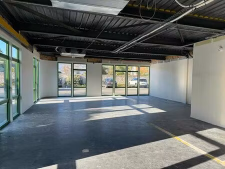 location bureau 174 m² à fondettes (37230)