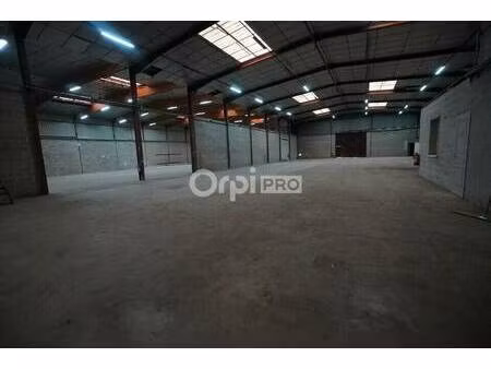 local d'activités à vendre