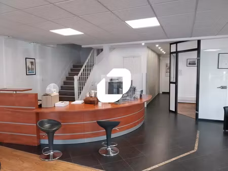 location commerce nantes 44000