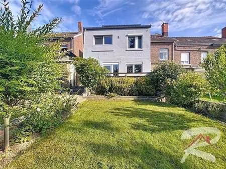 maison 3 facades 2 ch + appartement 1ch