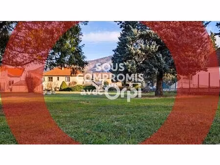 vente terrain 775 m² vic-le-comte (63270)