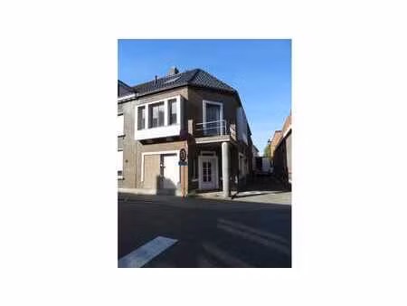 2 appartements à rénover dans le centre de schuiferskapelle