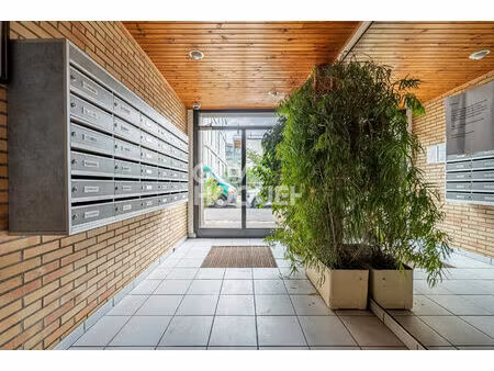 appartement 2 pieces proche metro gabriel peri