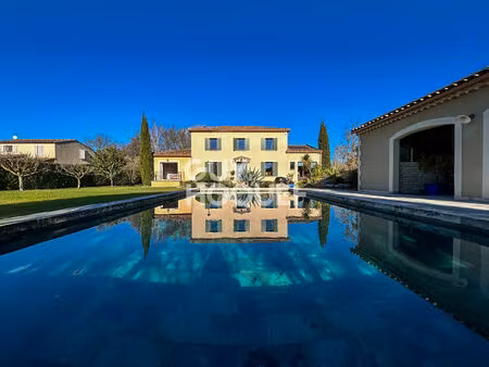 propriété au bord de la sorgue au thor 84250