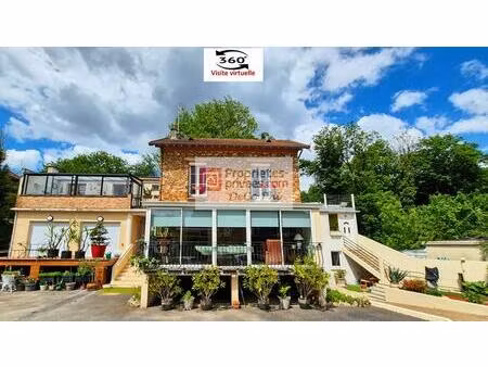 maison 5 pièces - véranda orientée sud - ville d'avray