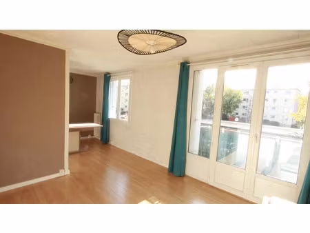 vente appartement 4 pièces 67 m² à montesson (78360)  240 000 €
