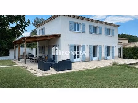 spacieuse maison au calme