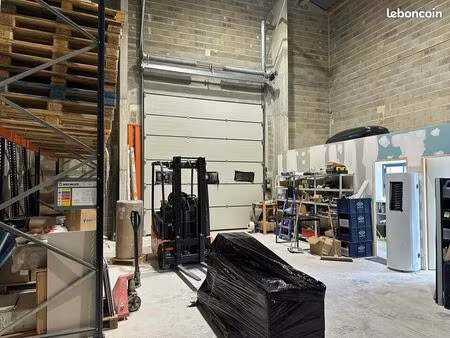 local d'activité 110 m²