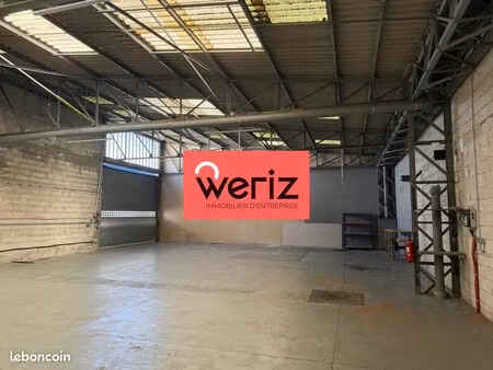 local industriel 594 m²