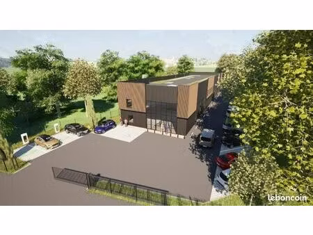 local bureaux 1 044 m²