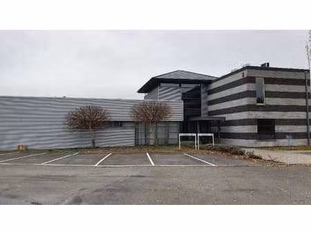 bâtiment à bureaux aux hauts-sarts